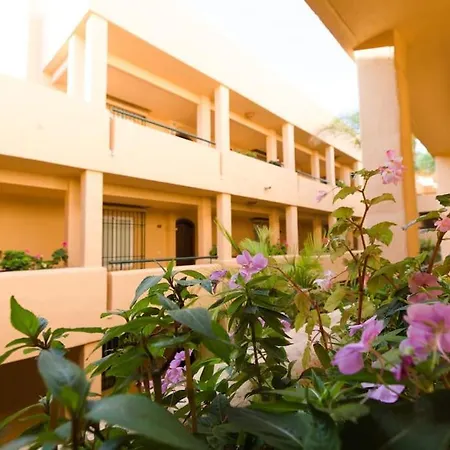 R09 Patios One Bedroom * ماربيا