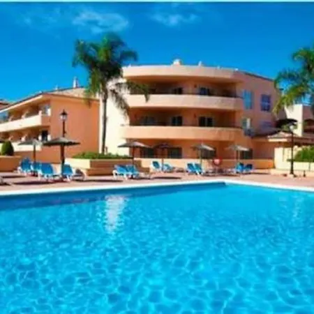 R09 Patios One Bedroom *