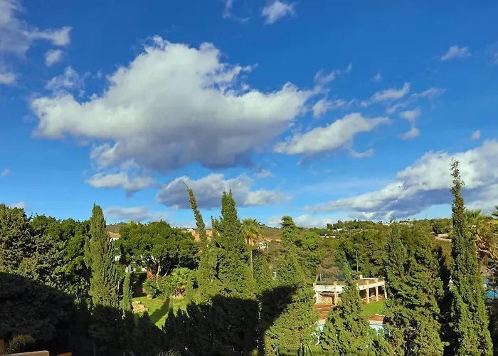 R09 Patios One Bedroom アパート